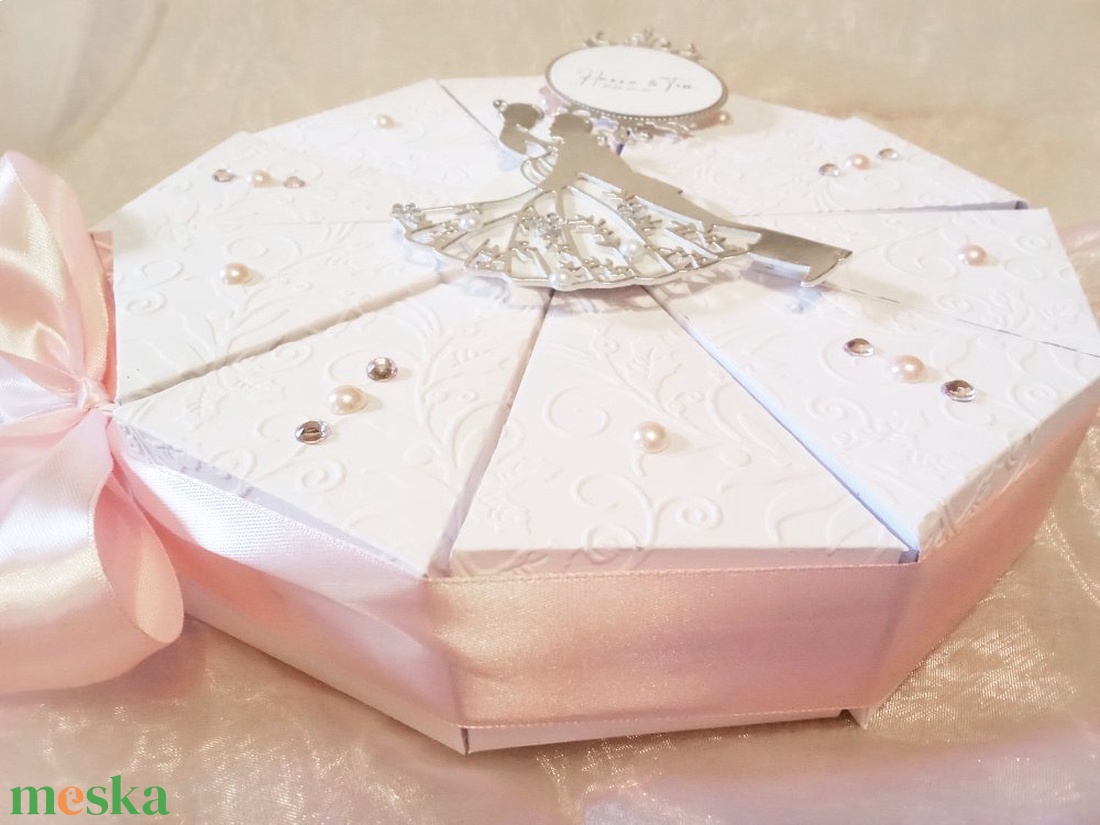 White wedding papírtorta díszdoboz 10 szeletes - esküvő - emlék & ajándék - nászajándék - esküvői pénzátadó doboz - Meska.hu White wedding papírtorta díszdoboz 10 szeletes - esküvő - emlék & ajándék - nászajándék - esküvői pénzátadó doboz - Meska.hu