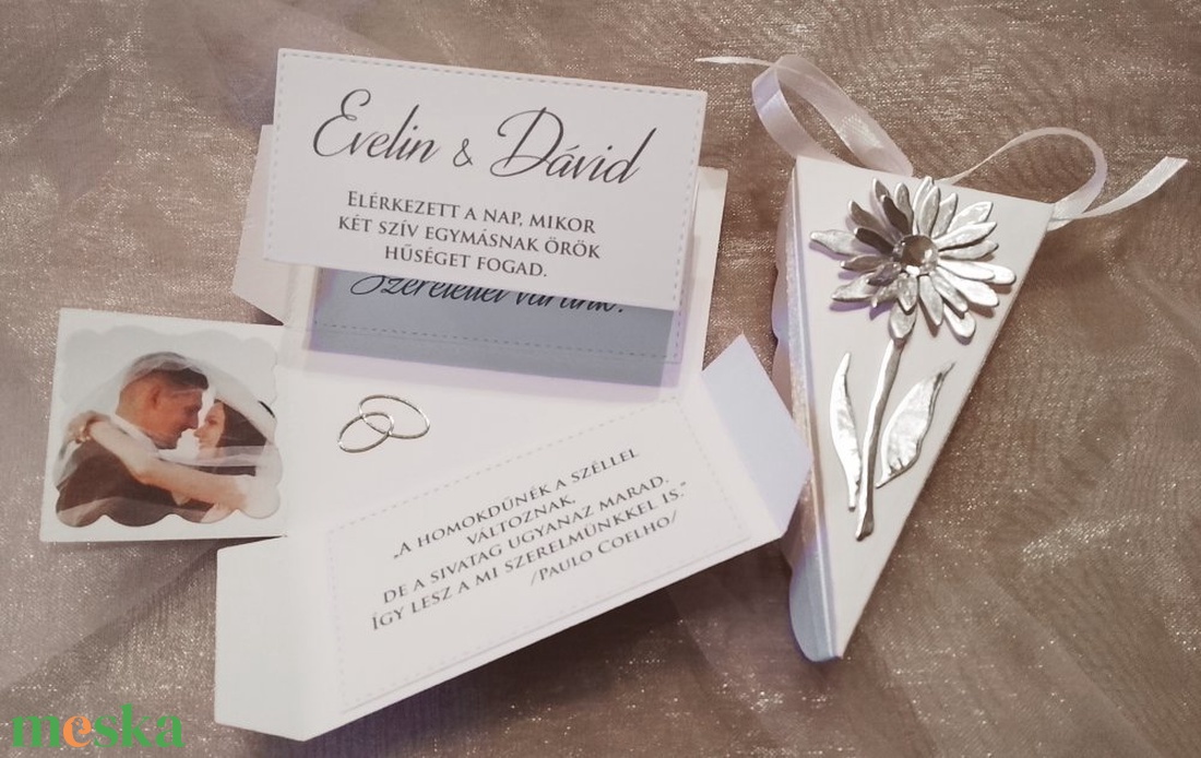 Esküvői meghívó - tortaszelet ezüst százszorszéppel - esküvő - meghívó & kártya - meghívó - Meska.hu