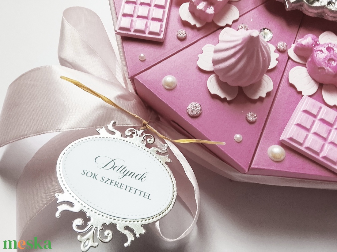 Rózsaszín papírtorta egy gyönyörű ezüst életfa faliképpel vagy hűtőmágnessel - otthon & életmód - papír, írószer - ajándékozás kellékei - papírtorta - Meska.hu