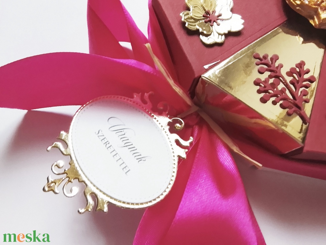 12 szeletes papírtorta egy gyönyörű arany életfa faliképpel vagy hűtőmágnessel - otthon & életmód - papír, írószer - ajándékozás kellékei - papírtorta - Meska.hu