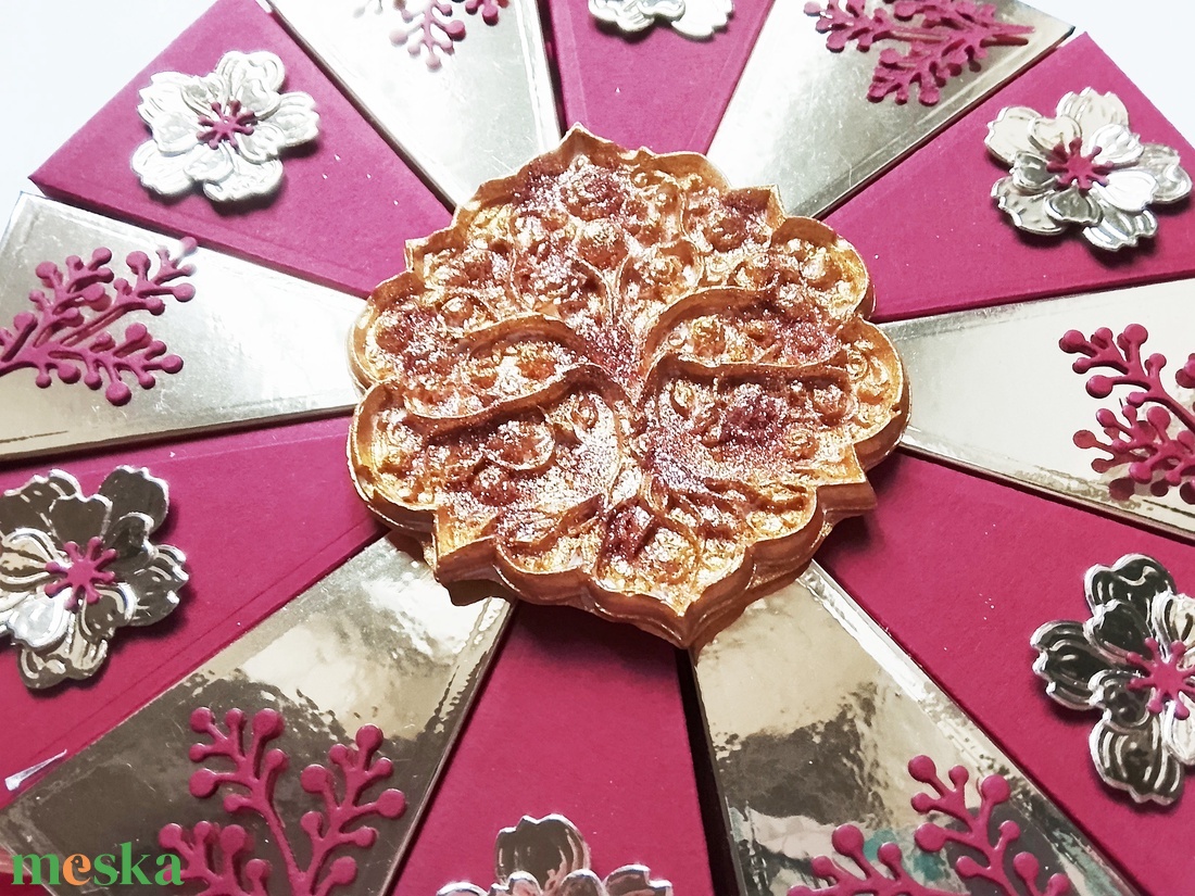 12 szeletes papírtorta egy gyönyörű arany életfa faliképpel vagy hűtőmágnessel - otthon & életmód - papír, írószer - ajándékozás kellékei - papírtorta - Meska.hu