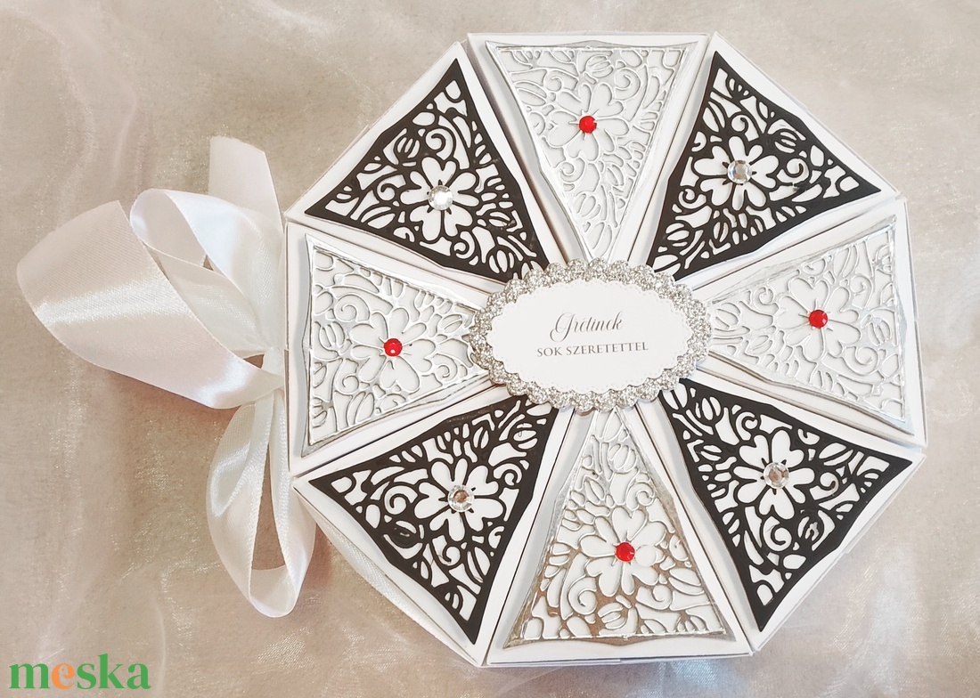 Papírtorta 8 szeletes- díszdoboz - otthon & életmód - papír, írószer - ajándékozás kellékei - papírtorta - Meska.hu