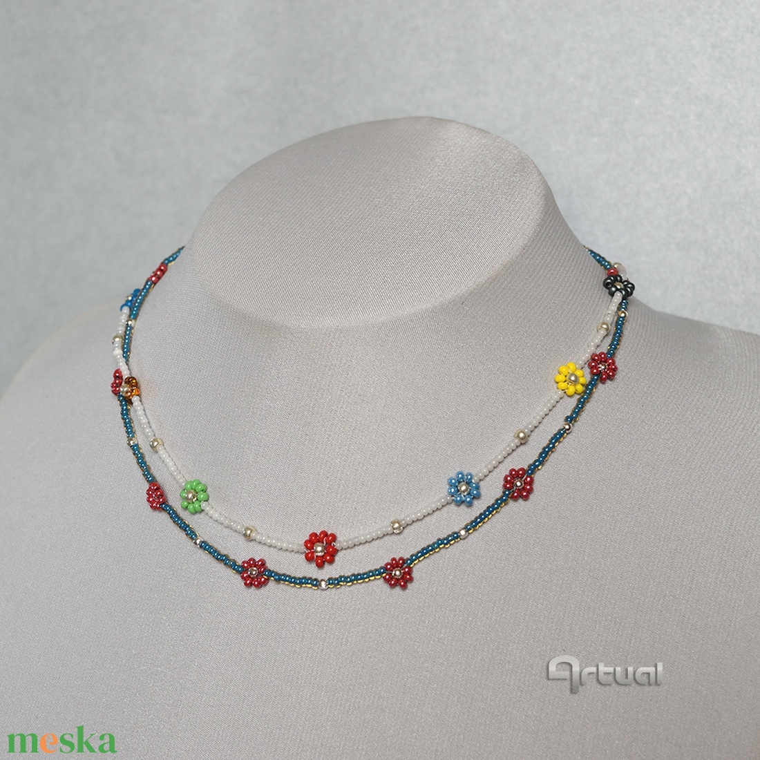 Kisvirágos gyöngy choker több színben - ékszer - nyaklánc - gyöngyös nyaklánc - Meska.hu