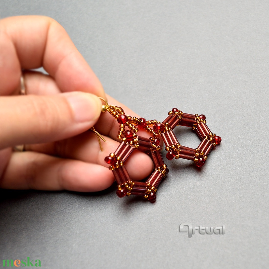 Hexagon gyöngy fülbevaló több színben - ékszer - fülbevaló - lógós kerek fülbevaló - Meska.hu Hexagon gyöngy fülbevaló több színben - ékszer - fülbevaló - lógós kerek fülbevaló - Meska.hu