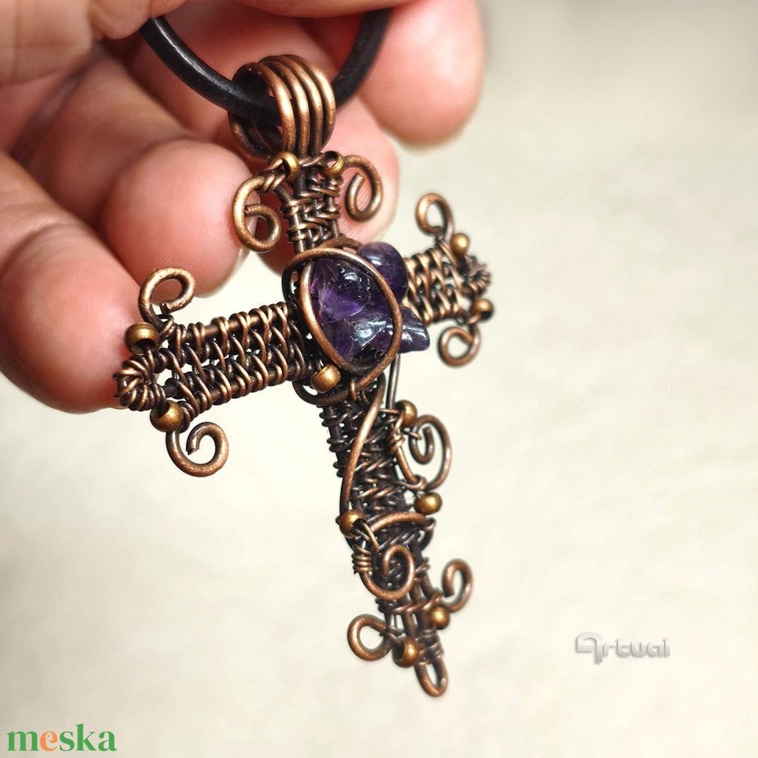 Asszimetrikus kereszt vörösrézréz medál ametiszt ásványokkal - ékszer - nyaklánc - medálos nyaklánc - Meska.hu