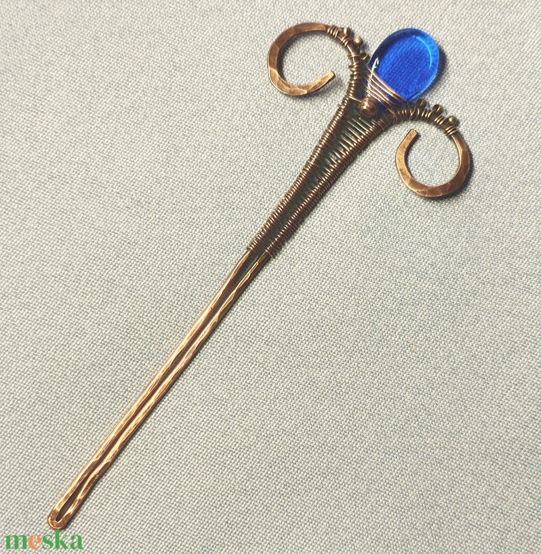 Réz hajtű kék és réz gyöngyökkel  - ruha & divat - hajdísz & hajcsat - hajcsat & hajtű - Meska.hu