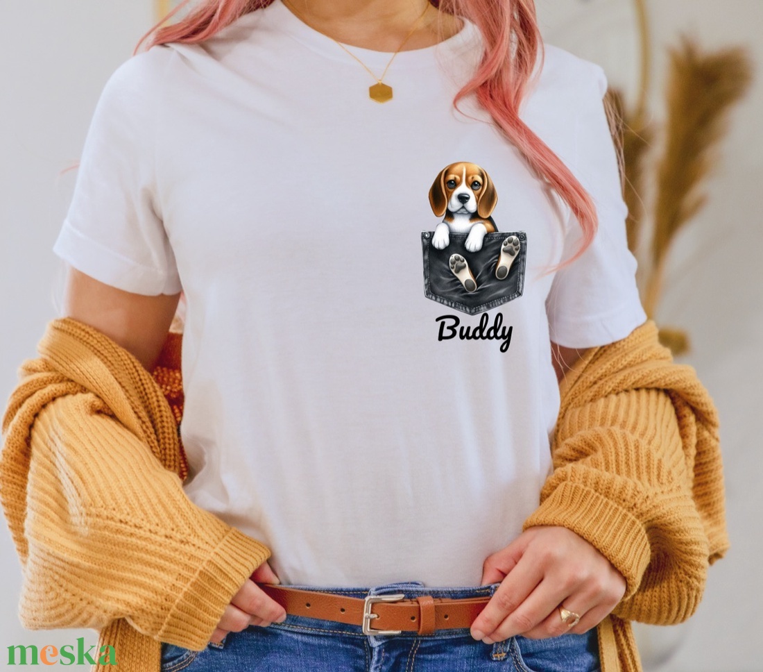 Beagle - Kutyák a mellényzsebben -  Személyre szabott kutyanévvel, kiváló minőségű póló kutyabarátoknak - ruha & divat - női ruha - póló, felső - Meska.hu
