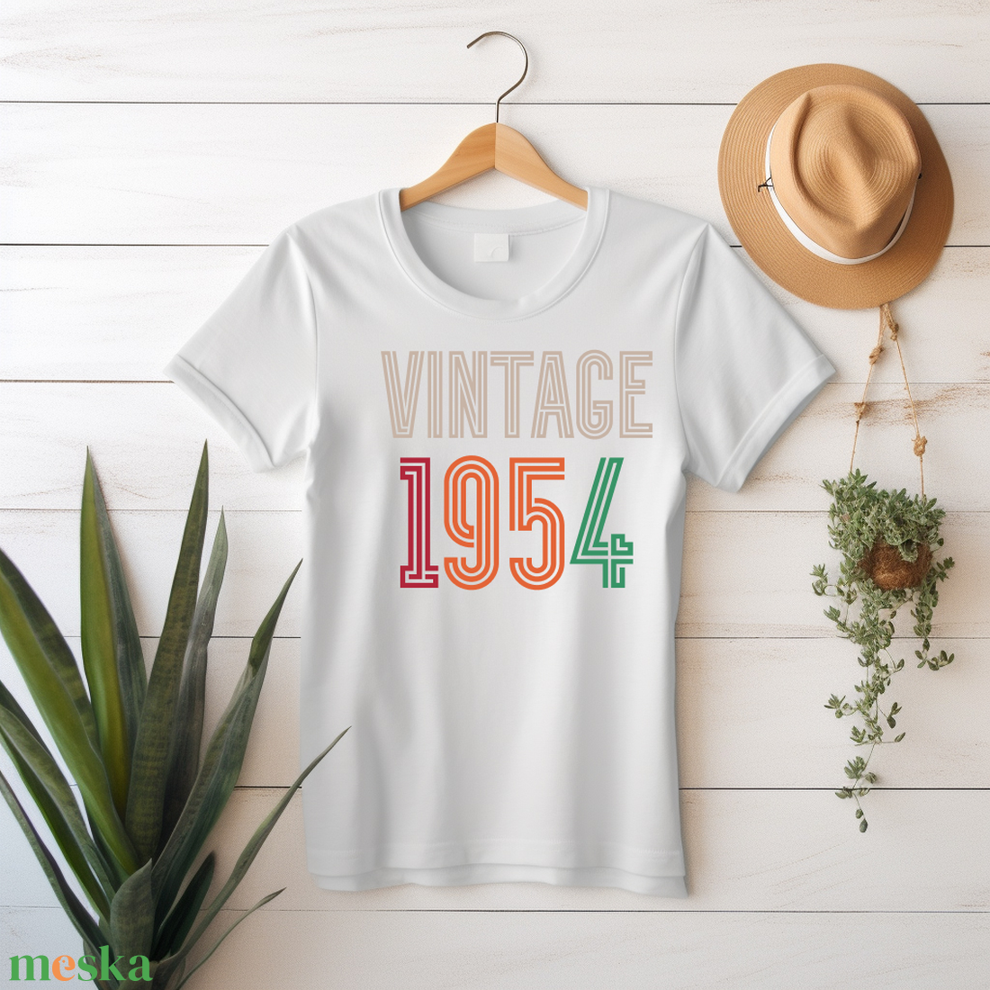Vintage 70 éves Születésnapi Póló  Egyedi Ajándék 1955 és 1950-es Években Születetteknek! (Az évszámot a megjegyzésbe) - ruha & divat - női ruha - póló, felső - Meska.hu