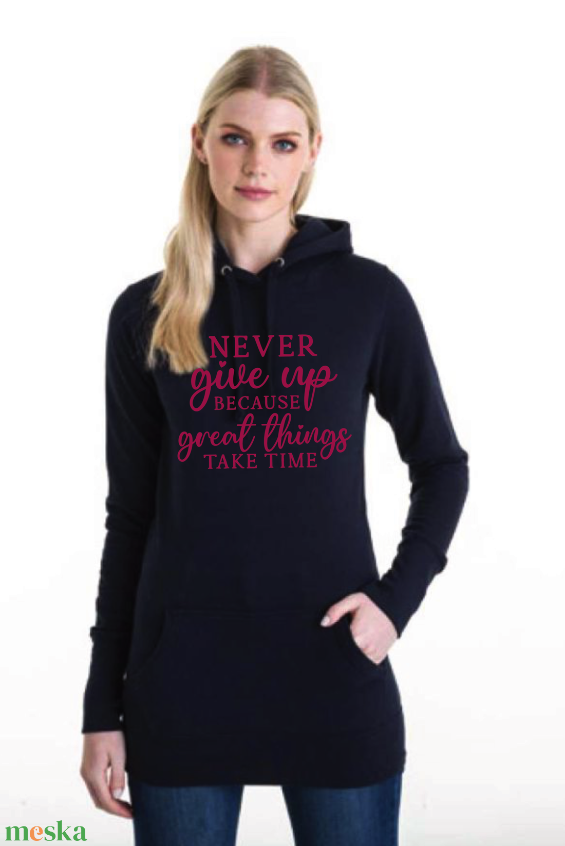 Motiváló üzenetes hosszított női kapucnis pulóver  egyedi bársonyos mintával, fekete és fehér színben, limitált ideig!! - ruha & divat - női ruha - pulóver - Meska.hu