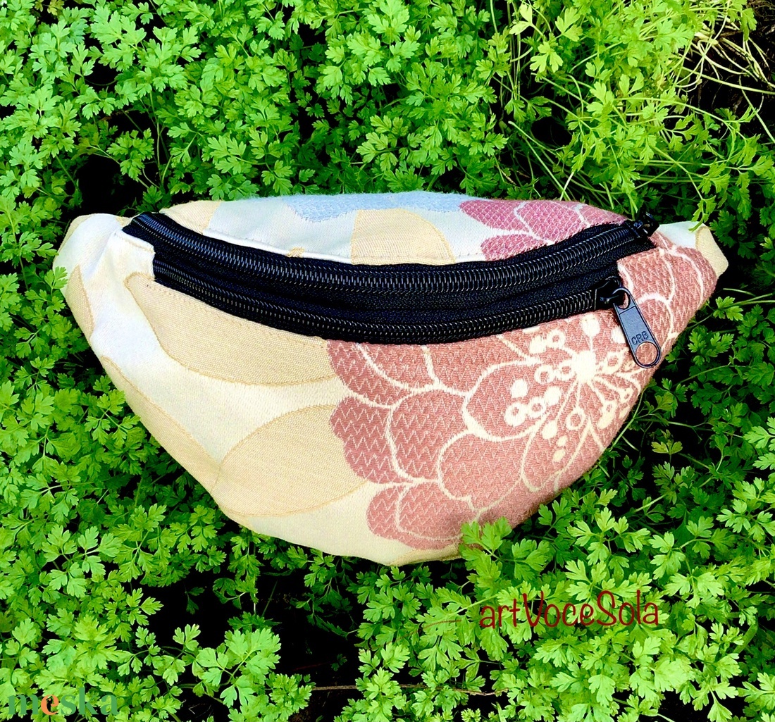 Csipkerózsa Övtáska - táska & tok - övtáska - Meska.hu