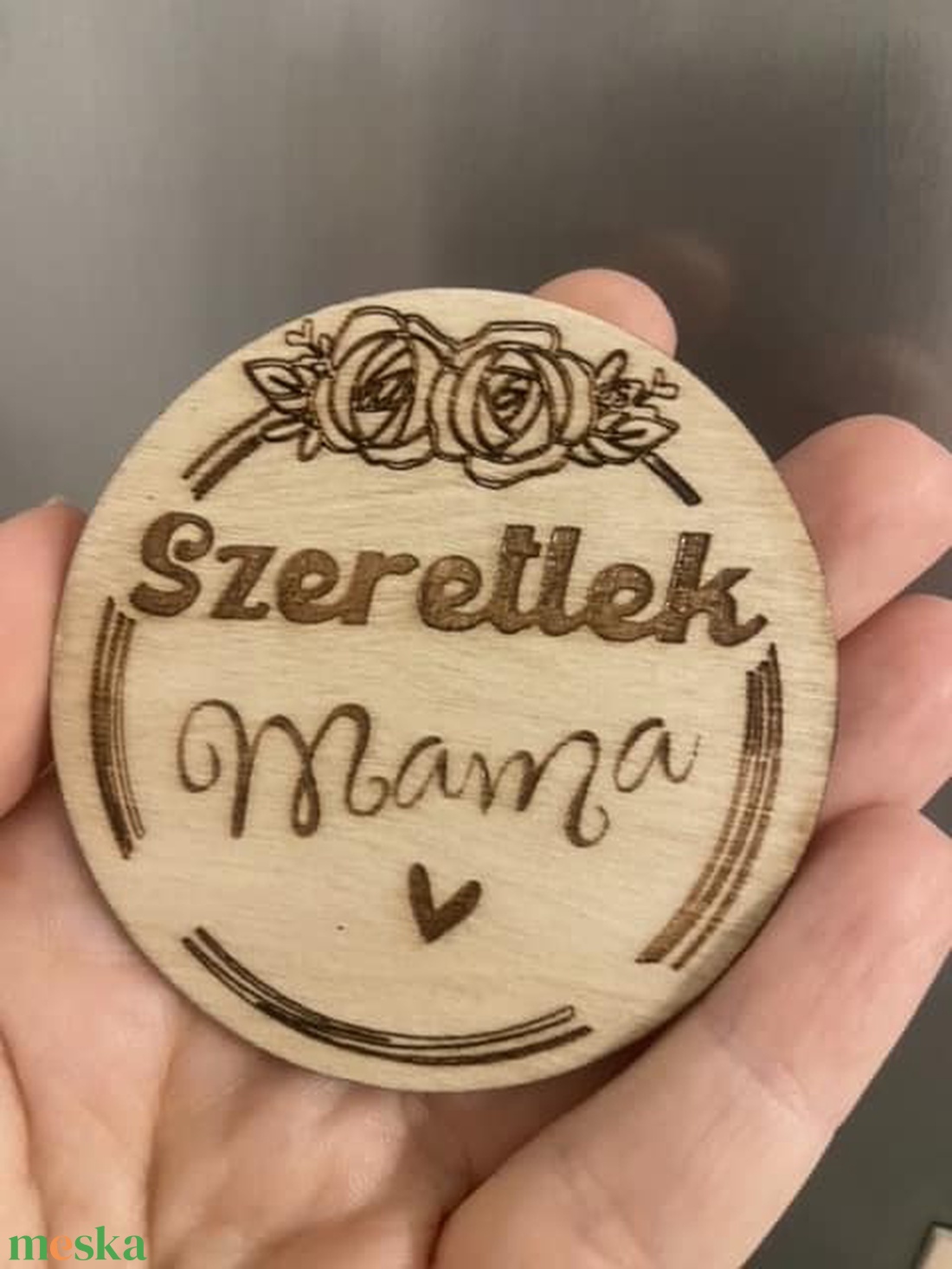 Szeretlek Mama - fa hűtőmágnes - otthon & életmód - konyhafelszerelés, tálalás - konyhai dekoráció - hűtőmágnes - Meska.hu Szeretlek Mama - fa hűtőmágnes - otthon & életmód - konyhafelszerelés, tálalás - konyhai dekoráció - hűtőmágnes - Meska.hu