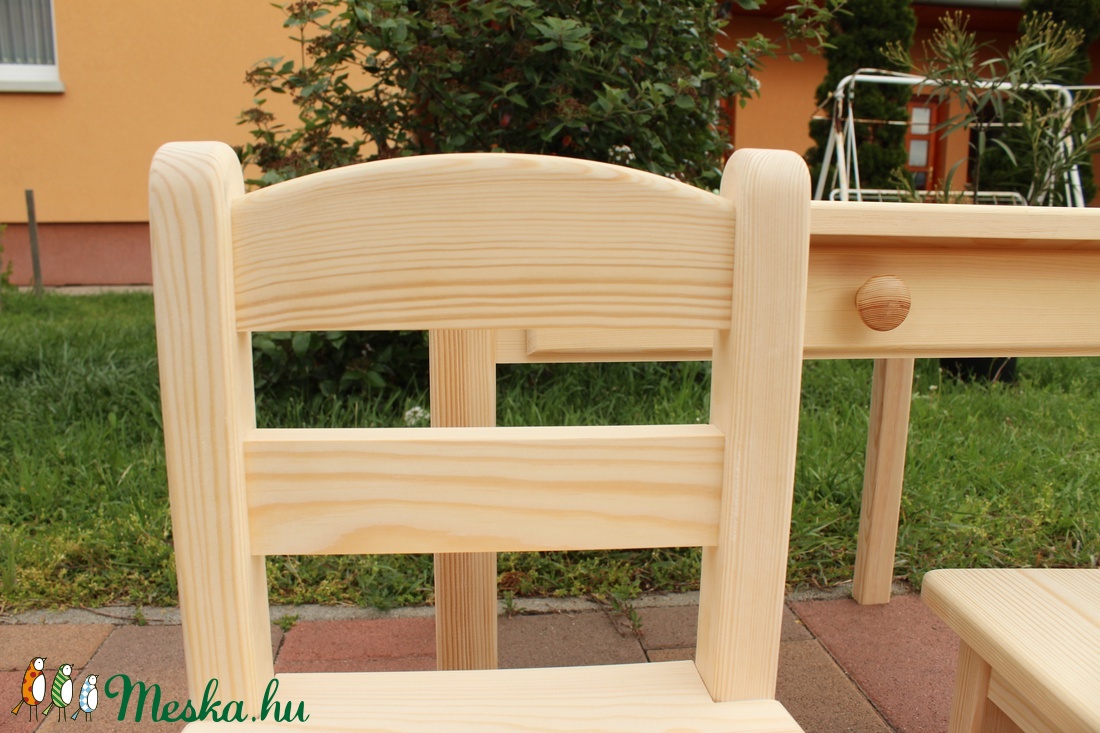 Gyerekasztal gyerekszék gyerek asztal szék pad sámli hokedli nem fiókos asztal  asztal két szék - játék & sport - Meska.hu