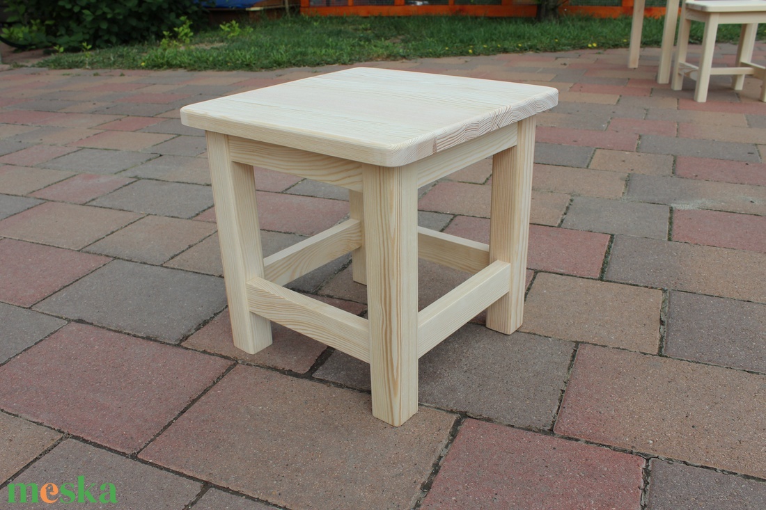 Hokedli szék gyerek szék sámli pad lóca fa bútor asztal borovi fenyő  - otthon & életmód - bútor - szék & fotel - Meska.hu