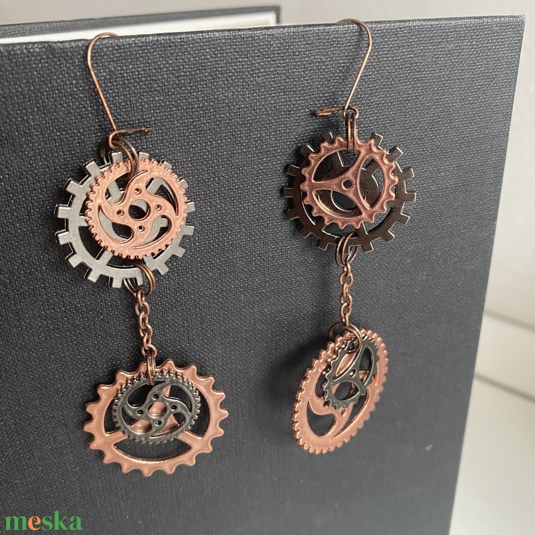 Steampunk fülbevaló, grafit-réz - ékszer - fülbevaló - lógó fülbevaló - Meska.hu Steampunk fülbevaló, grafit-réz - ékszer - fülbevaló - lógó fülbevaló - Meska.hu