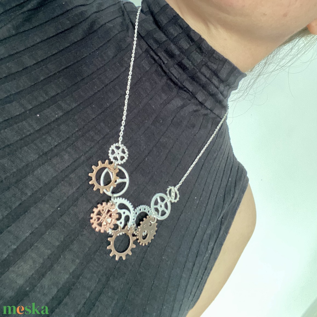 Steampunk nyaklánc, ezüst-rózsa-bronz - ékszer - nyaklánc - statement nyaklánc - Meska.hu Steampunk nyaklánc, ezüst-rózsa-bronz - ékszer - nyaklánc - statement nyaklánc - Meska.hu