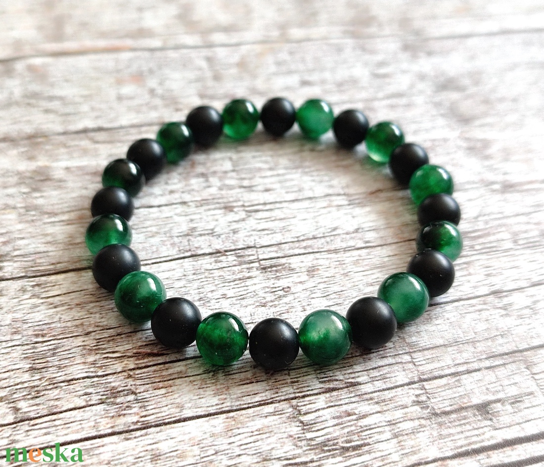 AKCIÓ Fekete ónix - zöld jáde ásvány karkötő férfiaknak, férfi ásványkarkötő - ékszer - karkötő - bogyós karkötő - Meska.hu