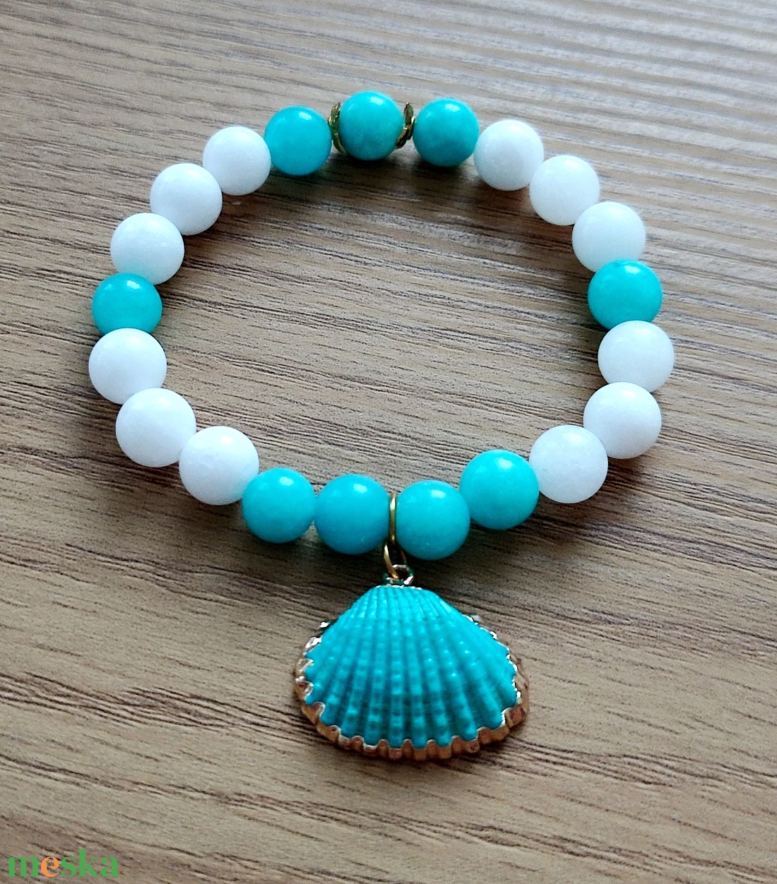 Türkizkék kagylós ásványkarkötő amazonit ásvánnyal - ékszer - karkötő - ásványkarkötő - Meska.hu