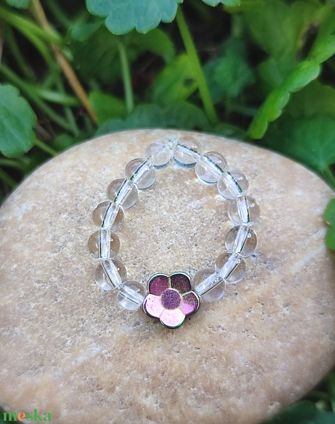 Hematit - hegyikristály gumis gyűrű hematit virággal  - ékszer - gyűrű - gyöngyös gyűrű - Meska.hu