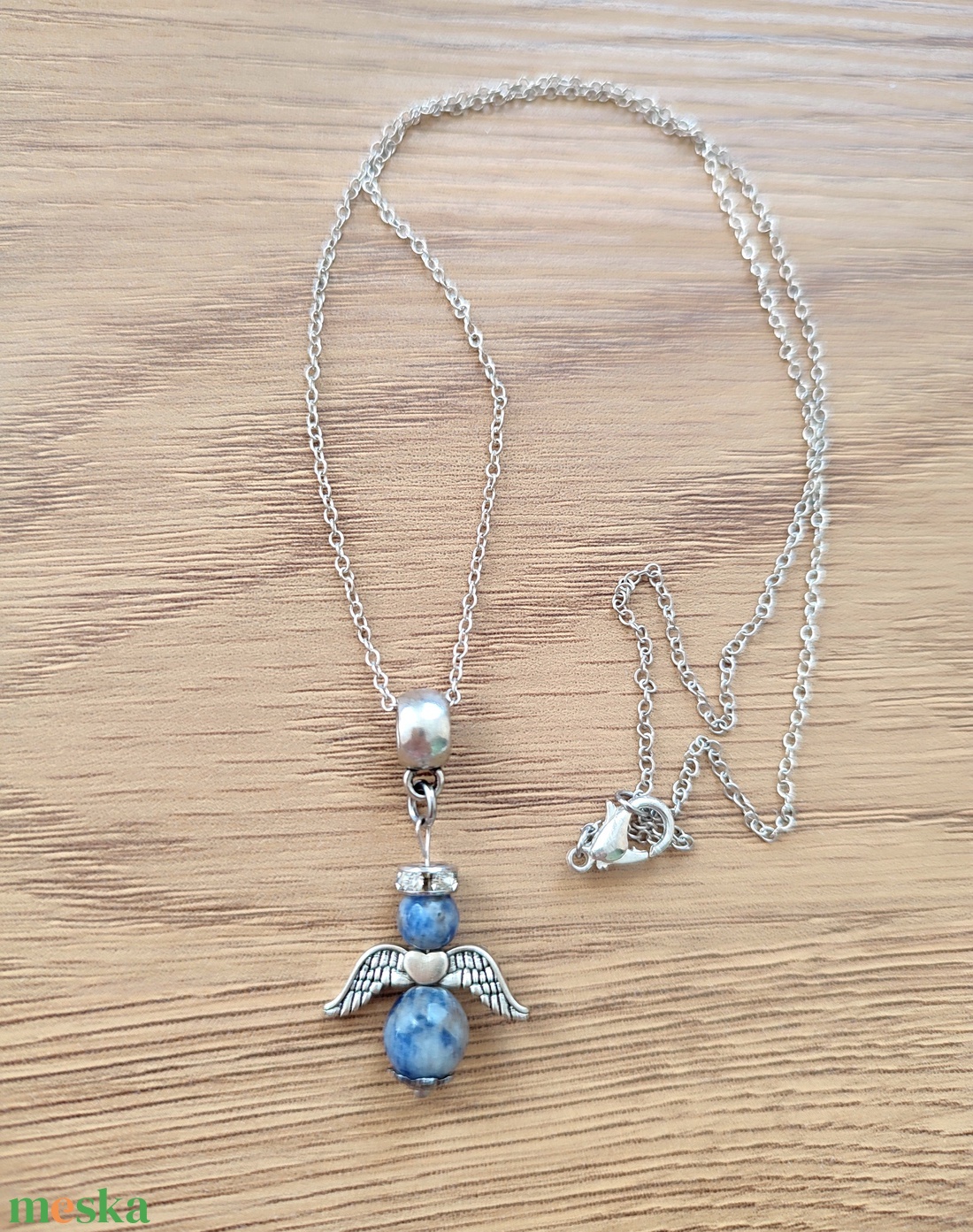 Szodalit angyalka ásvány nyaklánc, féldrágakő szodalit angyal medállal - ékszer - nyaklánc - medálos nyaklánc - Meska.hu