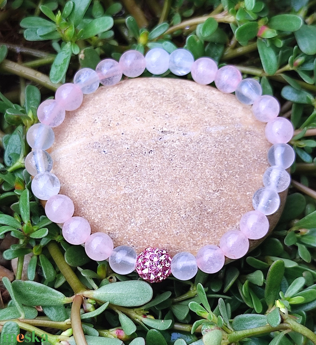 Rózsakvarc - tejkvarc ásványkarkötő csillogó gyönggyel, egyedi ásványkarkötő, női ásványkarkötő  - ékszer - karkötő - ásványkarkötő - Meska.hu