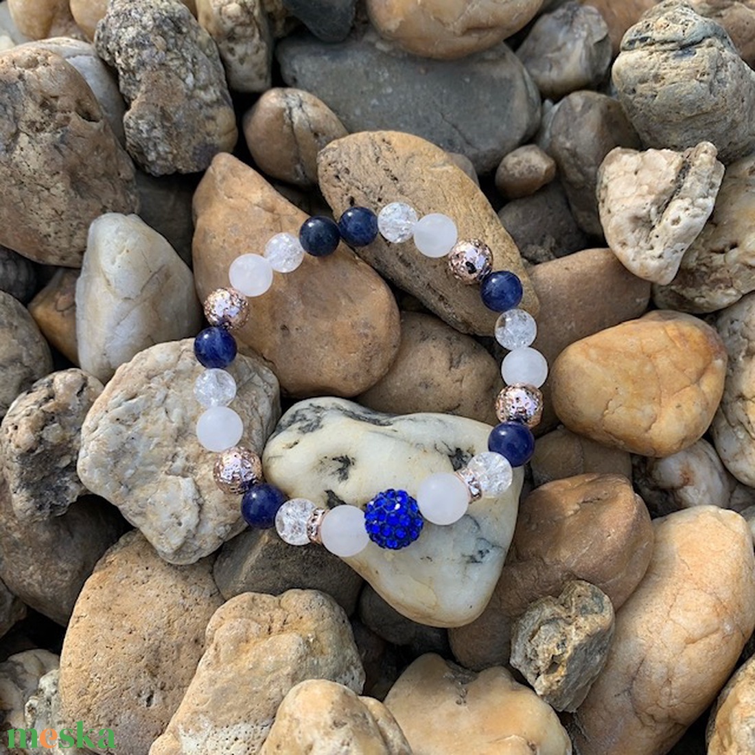 Lávakó-Jáde-Hegyikristály-Szodalit női ásványkarkötő - ékszer - karkötő - gyöngyös karkötő - Meska.hu