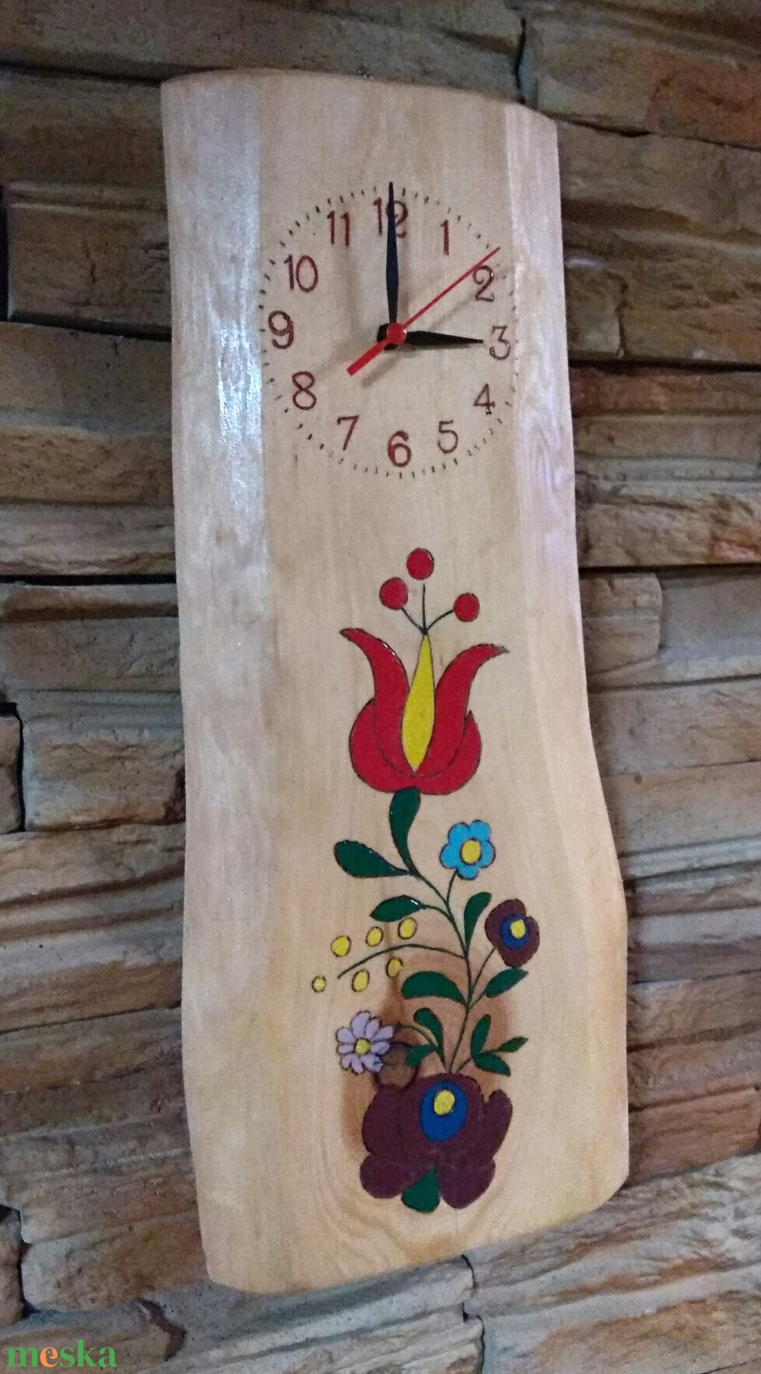 45 cm hosszú Matyó mintás kézműves falióra - otthon & életmód - dekoráció - fali és függő dekoráció - falióra & óra - Meska.hu 45 cm hosszú Matyó mintás kézműves falióra - otthon & életmód - dekoráció - fali és függő dekoráció - falióra & óra - Meska.hu