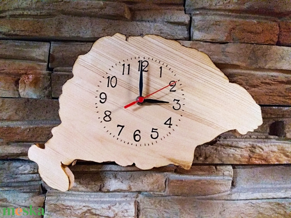 Nagy Magyarország vörösfenyő falióra  - otthon & életmód - dekoráció - fali és függő dekoráció - falióra & óra - Meska.hu