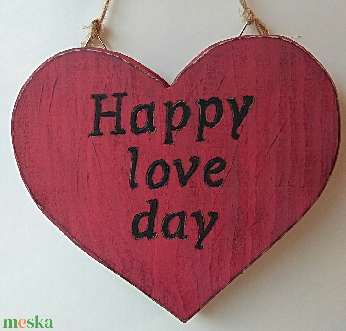 Happy love day piros szívecske  vintage stílusban valentin napra - otthon & életmód - dekoráció - kép & falikép - táblakép - Meska.hu