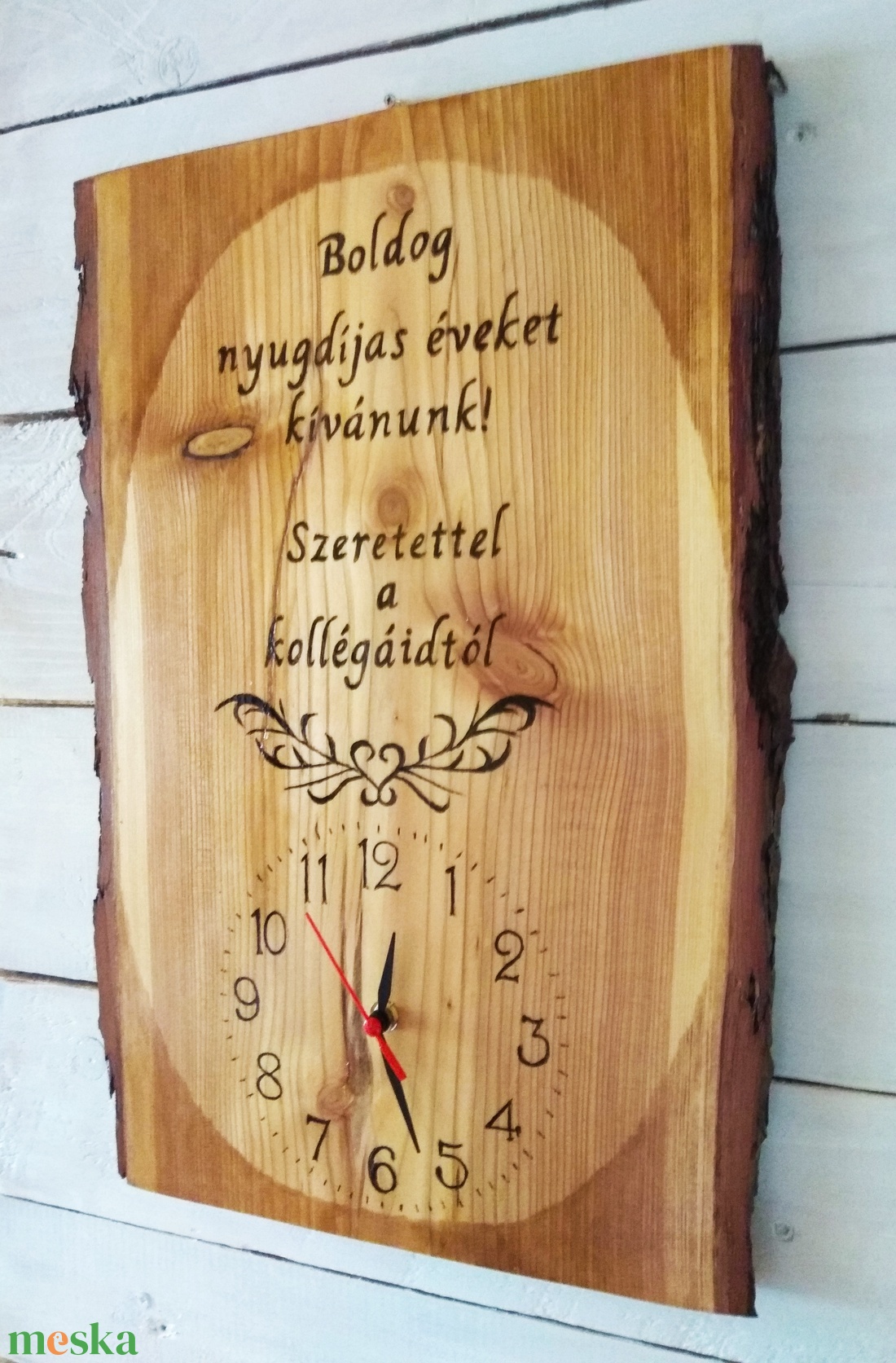 Vörösfenyő falióra nyugdíjas búcsúztató ajándék  - otthon & életmód - dekoráció - fali és függő dekoráció - falióra & óra - Meska.hu
