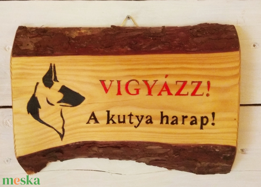 Vigyázz a kutya harap! Vörösfenyő fatábla. - otthon & életmód - ház & kert - névtábla - Meska.hu