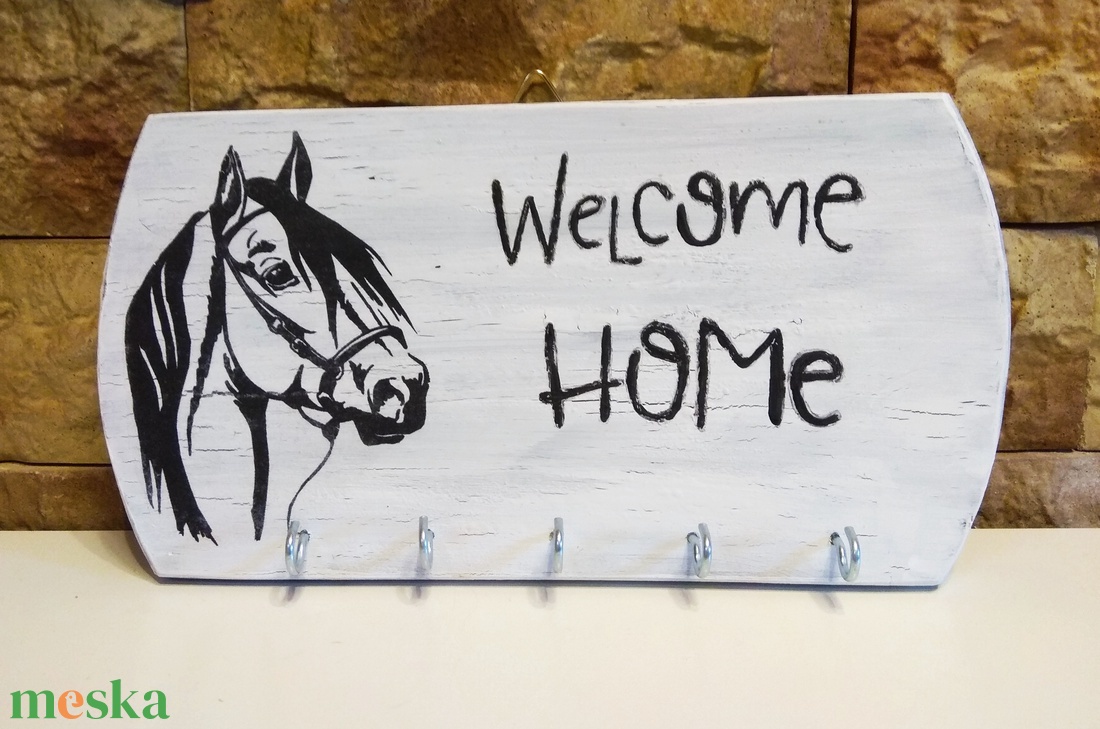 Welcome home lovas fa fali kulcstartó vintage stílusban - otthon & életmód - dekoráció - fali és függő dekoráció - fali kulcstartó - Meska.hu Welcome home lovas fa fali kulcstartó vintage stílusban - otthon & életmód - dekoráció - fali és függő dekoráció - fali kulcstartó - Meska.hu
