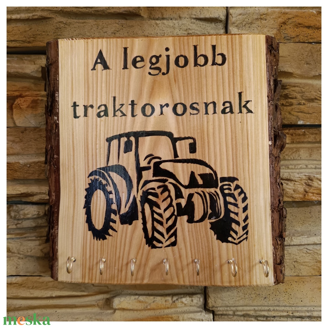 Fából készült fali kulcstartó a legjobb traktorosnak - otthon & életmód - dekoráció - fali és függő dekoráció - fali kulcstartó - Meska.hu Fából készült fali kulcstartó a legjobb traktorosnak - otthon & életmód - dekoráció - fali és függő dekoráció - fali kulcstartó - Meska.hu