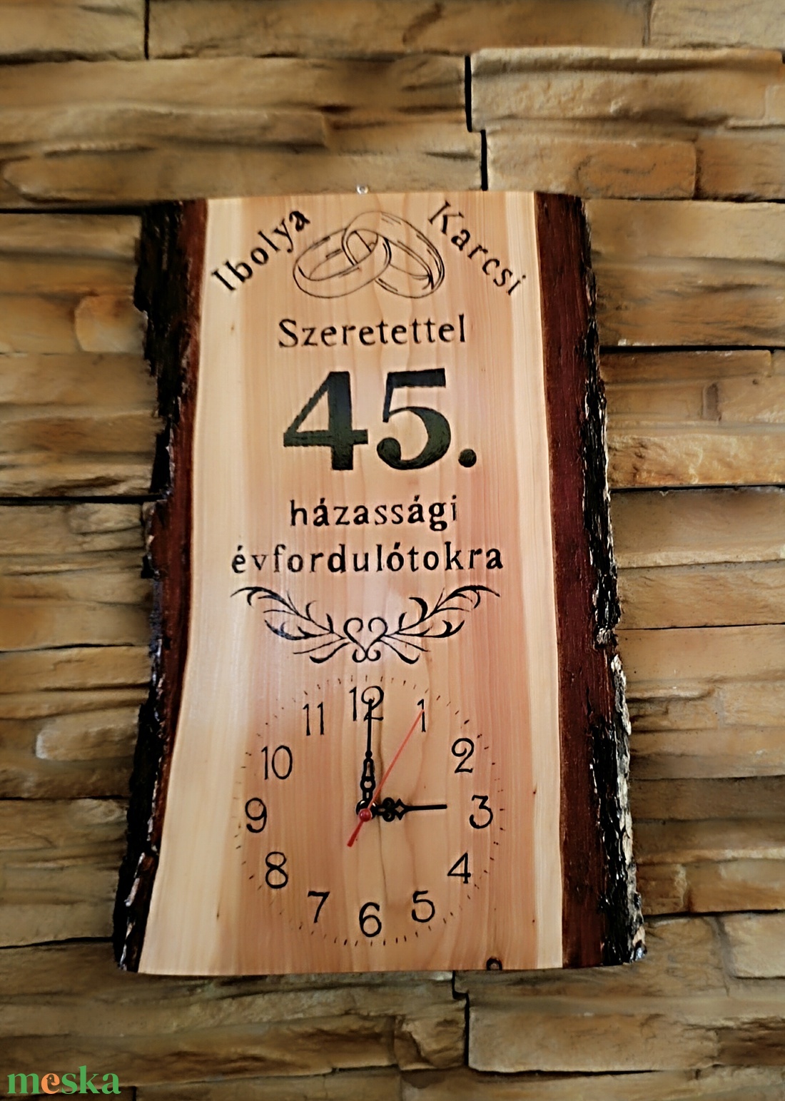 Vörösfenyő falióra házassági évfordulóra alkalmából nevekkel - otthon & életmód - dekoráció - fali és függő dekoráció - falióra & óra - Meska.hu Vörösfenyő falióra házassági évfordulóra alkalmából nevekkel - otthon & életmód - dekoráció - fali és függő dekoráció - falióra & óra - Meska.hu