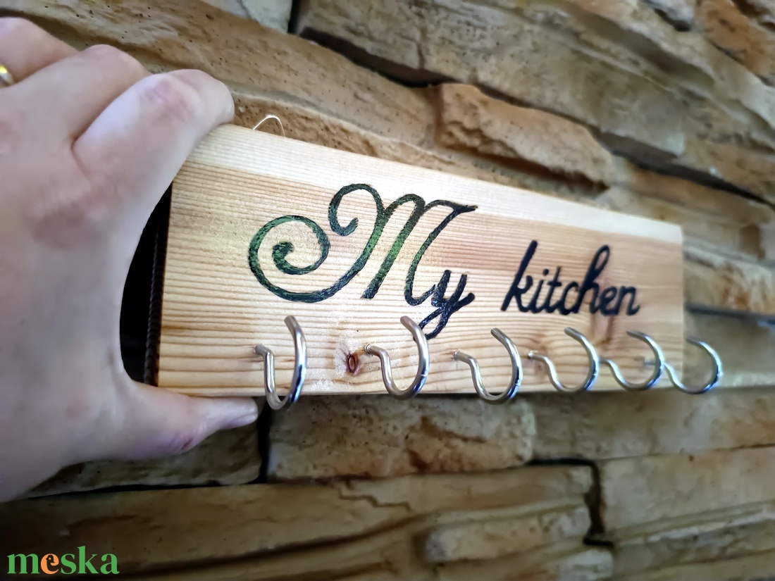 My kitchen felirattal díszített á, fából készült konyhai akasztós tároló - otthon & életmód - konyhafelszerelés, tálalás - sütés, főzés - fakanál & fakanáltartó - Meska.hu My kitchen felirattal díszített á, fából készült konyhai akasztós tároló - otthon & életmód - konyhafelszerelés, tálalás - sütés, főzés - fakanál & fakanáltartó - Meska.hu