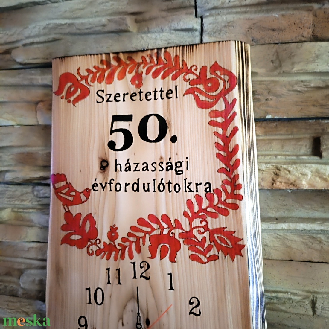 Fából készült nagyméretű falióra 50. házassági évforduló alkalmából magyar népi motívumokkal - otthon & életmód - dekoráció - fali és függő dekoráció - falióra & óra - Meska.hu Fából készült nagyméretű falióra 50. házassági évforduló alkalmából magyar népi motívumokkal - otthon & életmód - dekoráció - fali és függő dekoráció - falióra & óra - Meska.hu