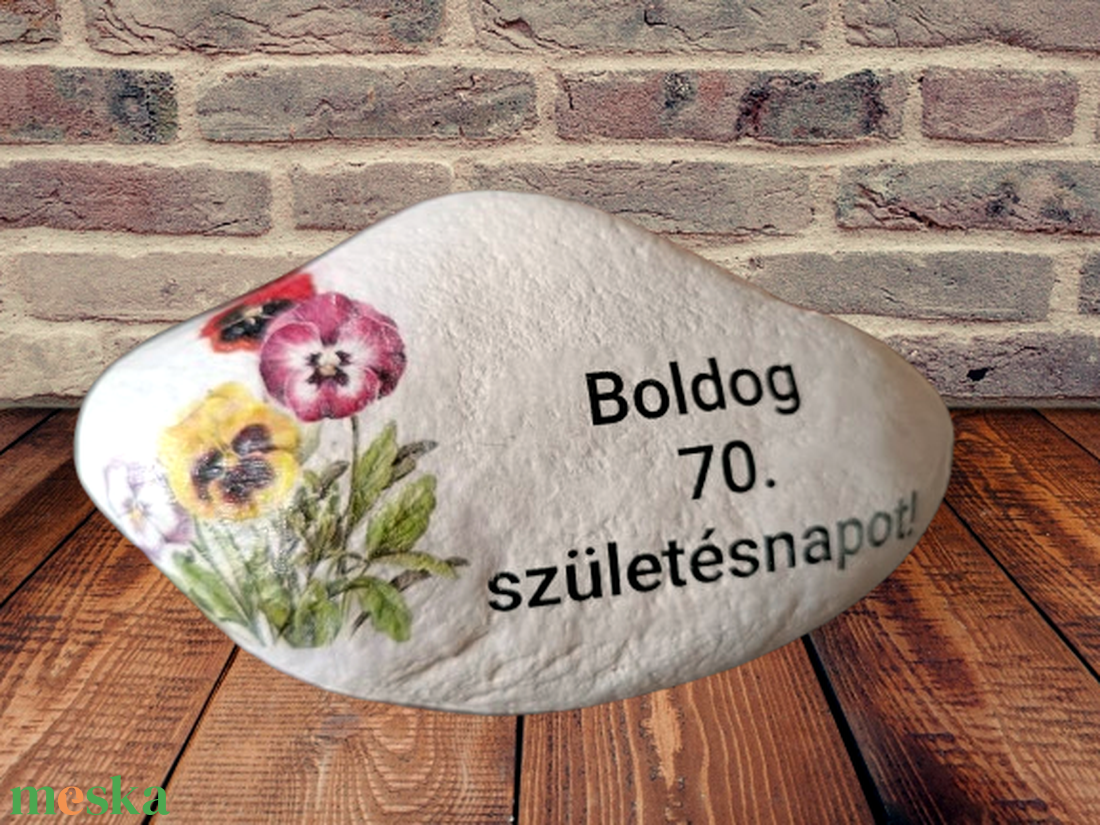 Nagyméretű festett kő 70.születésnap alkalmából - otthon & életmód - dekoráció - asztal és polc dekoráció - kavics & kő - Meska.hu Nagyméretű festett kő 70.születésnap alkalmából - otthon & életmód - dekoráció - asztal és polc dekoráció - kavics & kő - Meska.hu