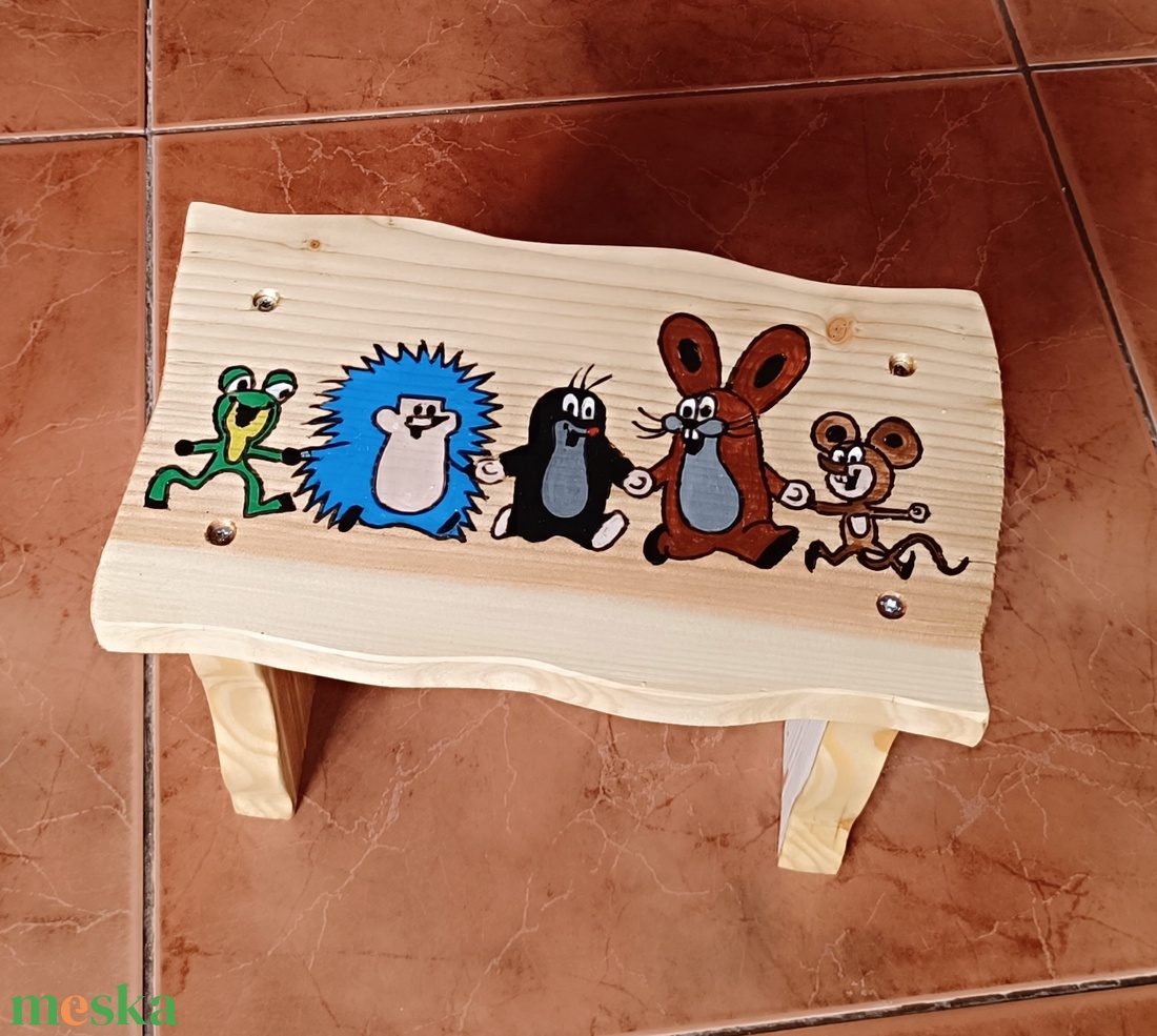 Fából készült sámli Kisvakond mintás - otthon & életmód - babaszoba, gyerekszoba - gyerek szék, sámli - Meska.hu