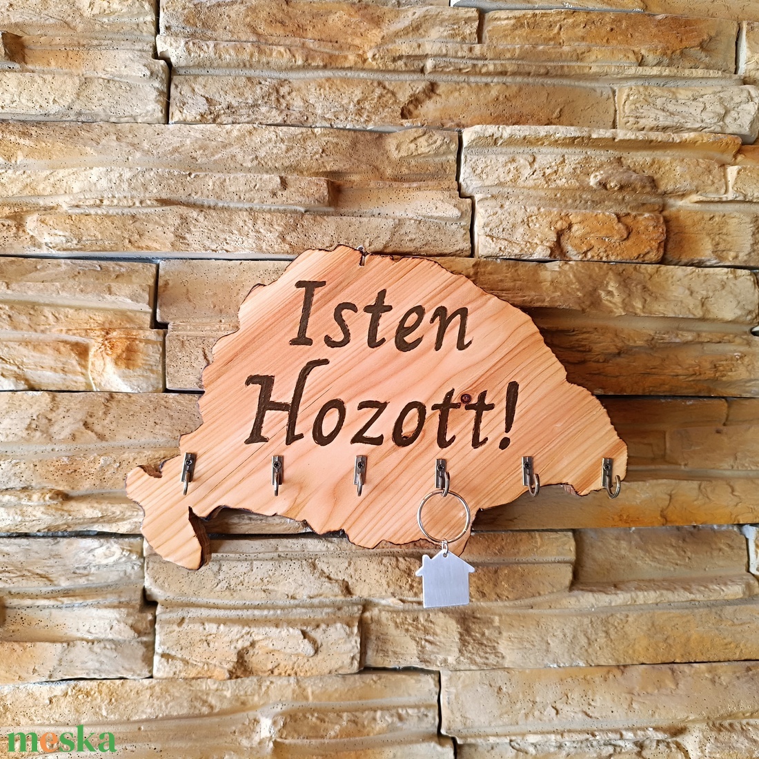 Régi Magyarország formájú fa fali kulcstartó Isten hozott felirattal díszítve - otthon & életmód - dekoráció - fali és függő dekoráció - fali kulcstartó - Meska.hu Régi Magyarország formájú fa fali kulcstartó Isten hozott felirattal díszítve - otthon & életmód - dekoráció - fali és függő dekoráció - fali kulcstartó - Meska.hu