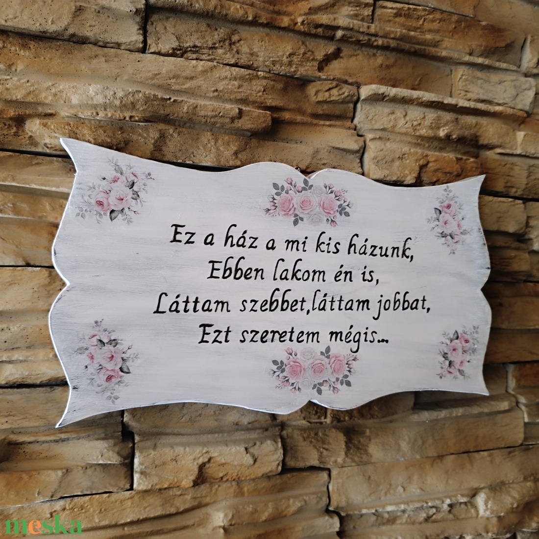 Ez a ház a mi kis házunk... idézettel díszített, vintage stílusú virágos fatábla - otthon & életmód - ház & kert - isten hozott tábla - Meska.hu