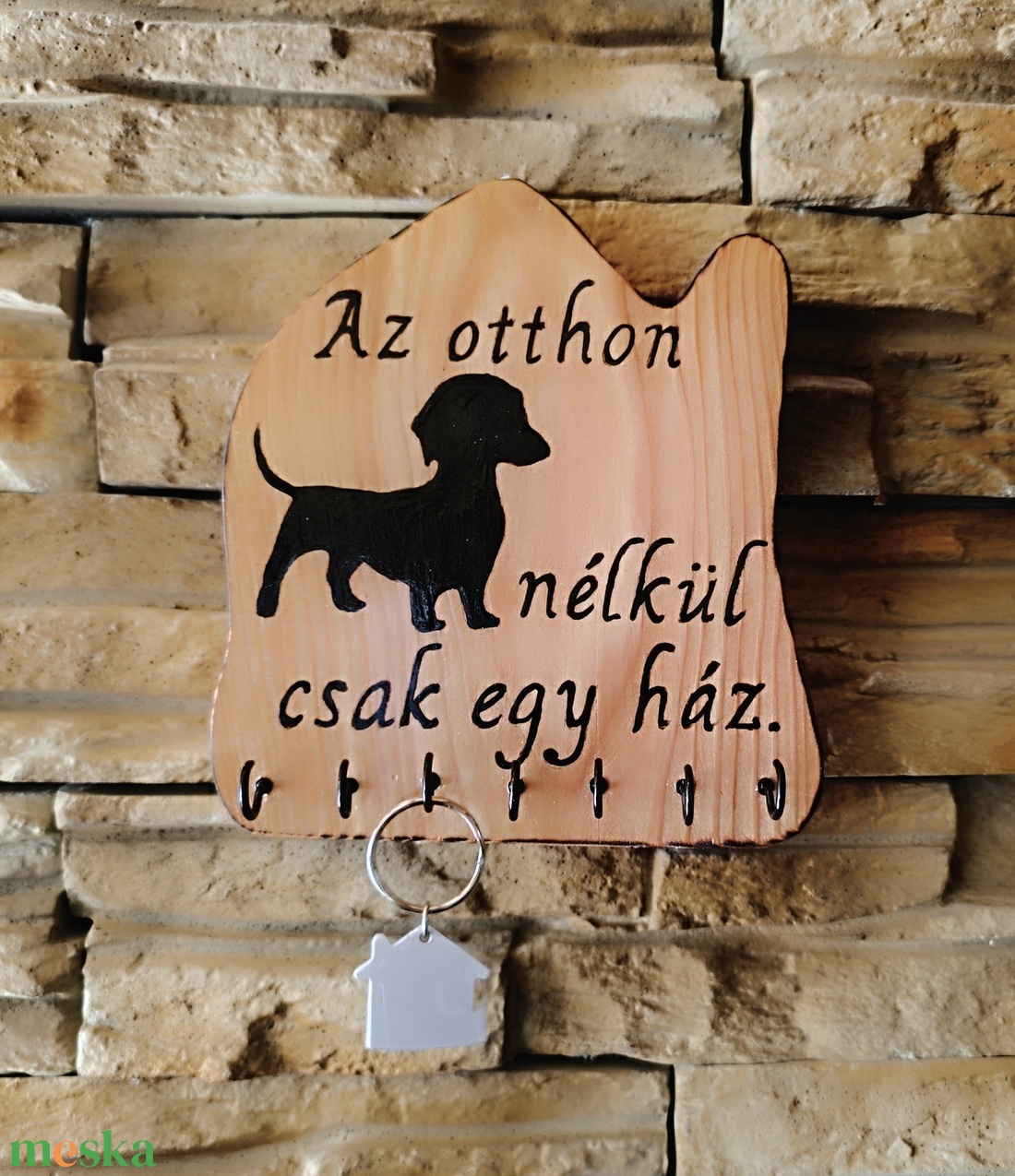 Az otthon tacskó nélkül csak egy ház Fából készült fali kulcstartó - otthon & életmód - dekoráció - fali és függő dekoráció - fali kulcstartó - Meska.hu Az otthon tacskó nélkül csak egy ház Fából készült fali kulcstartó - otthon & életmód - dekoráció - fali és függő dekoráció - fali kulcstartó - Meska.hu