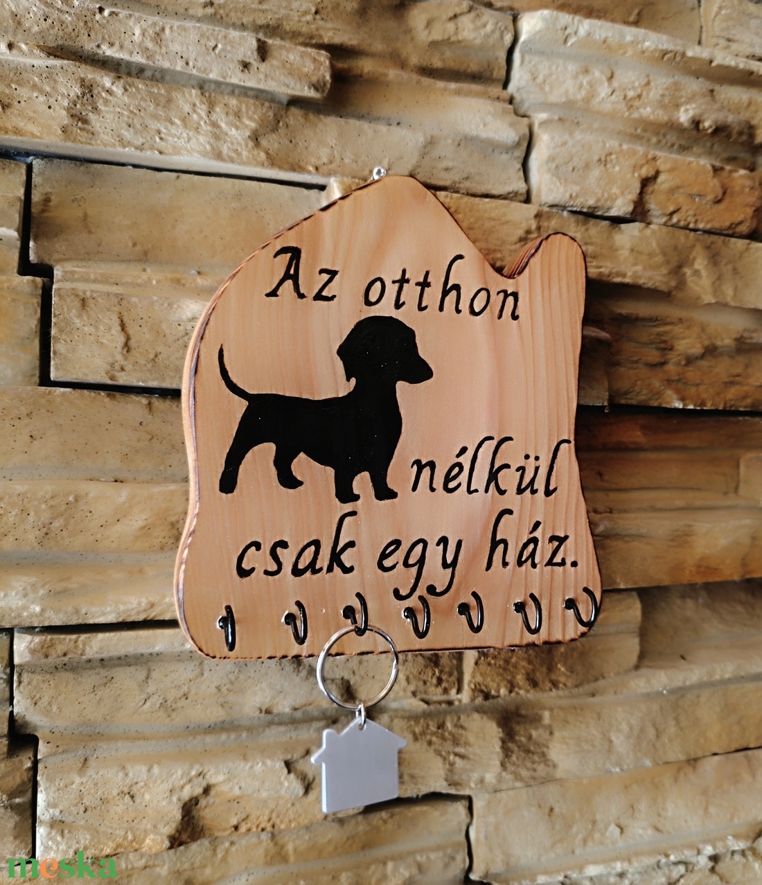 Az otthon tacskó nélkül csak egy ház Fából készült fali kulcstartó - otthon & életmód - dekoráció - fali és függő dekoráció - fali kulcstartó - Meska.hu Az otthon tacskó nélkül csak egy ház Fából készült fali kulcstartó - otthon & életmód - dekoráció - fali és függő dekoráció - fali kulcstartó - Meska.hu