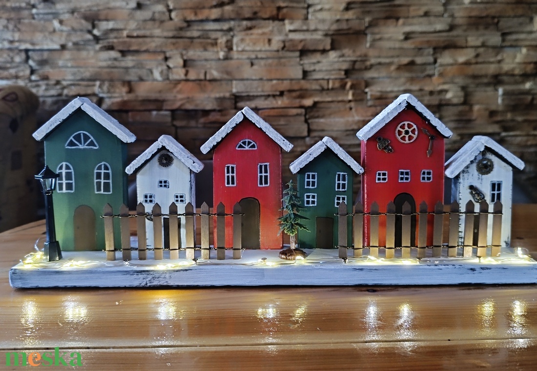 Karácsonyi falu LED világítással  - karácsony - karácsonyi lakásdekoráció - karácsonyi falu, házikó - Meska.hu