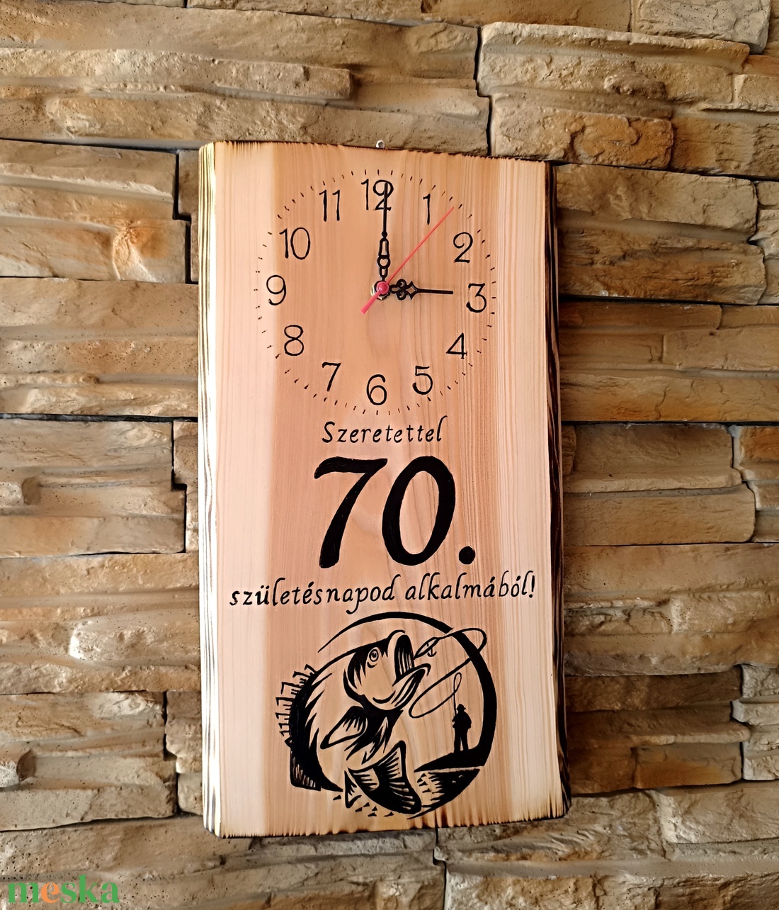 Fából készült születésnapi falióra horgászok számára  - otthon & életmód - dekoráció - fali és függő dekoráció - falióra & óra - Meska.hu
