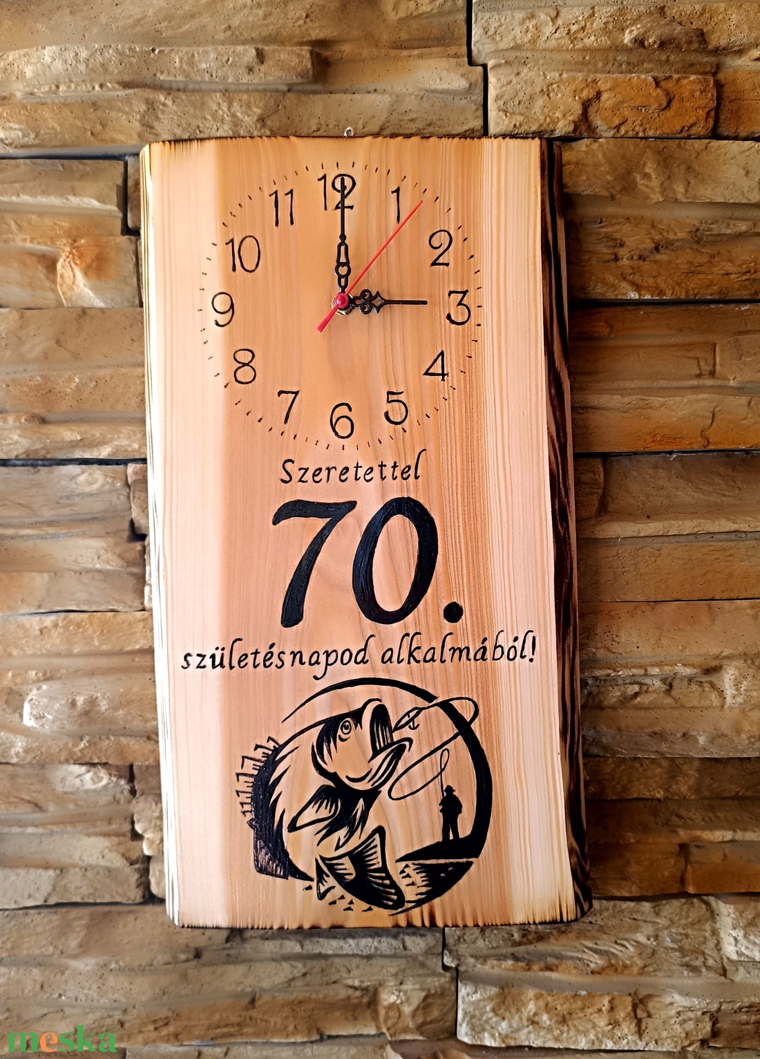 Fából készült születésnapi falióra horgászok számára  - otthon & életmód - dekoráció - fali és függő dekoráció - falióra & óra - Meska.hu