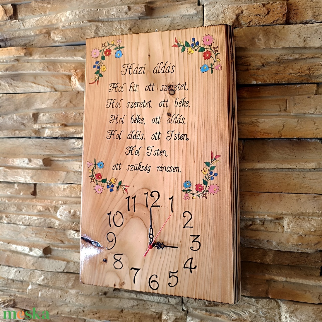 Nagyméretű, fából készült kézműves falióra magyaros virág mintával és Házi Áldással - otthon & életmód - dekoráció - fali és függő dekoráció - falióra & óra - Meska.hu