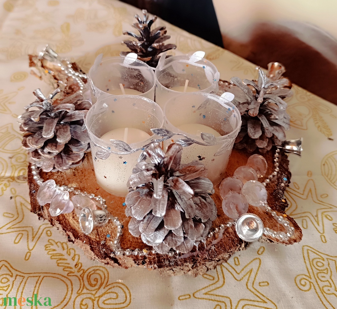 Adventi asztaldísz fakorongon 4 gyertyával 1. - karácsony - adventi díszek - adventi gyertyadíszek és koszorúdíszek - Meska.hu