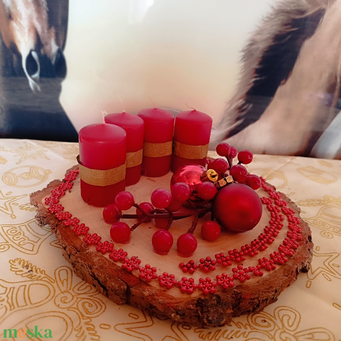 Adventi asztaldísz fakorongon 4 piros gyertyával  - karácsony - adventi díszek - adventi asztaldísz - Meska.hu