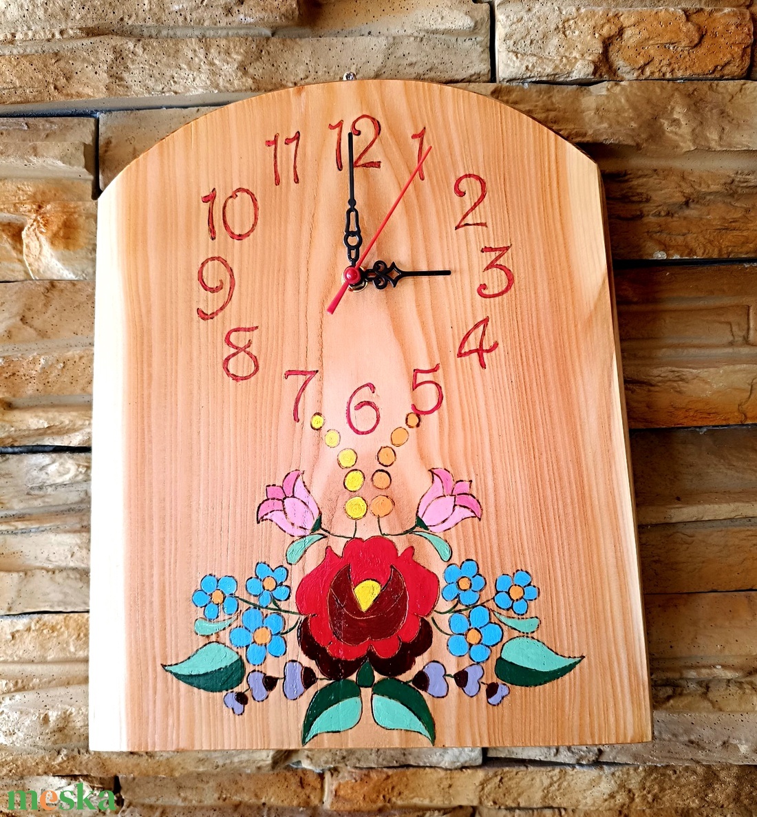 Kalocsai mintás fából készült falióra  - otthon & életmód - dekoráció - fali és függő dekoráció - falióra & óra - Meska.hu