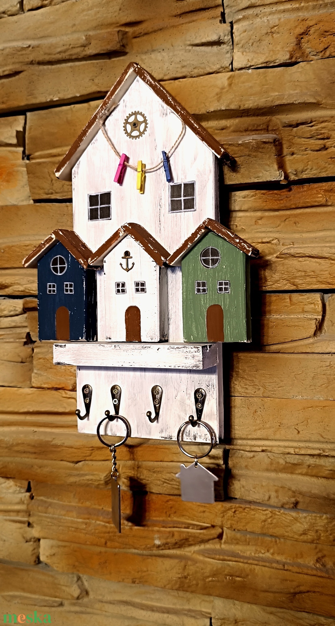 Egyedi, fából készült házikós fali kulcstartó  - otthon & életmód - dekoráció - fali és függő dekoráció - fali kulcstartó - Meska.hu