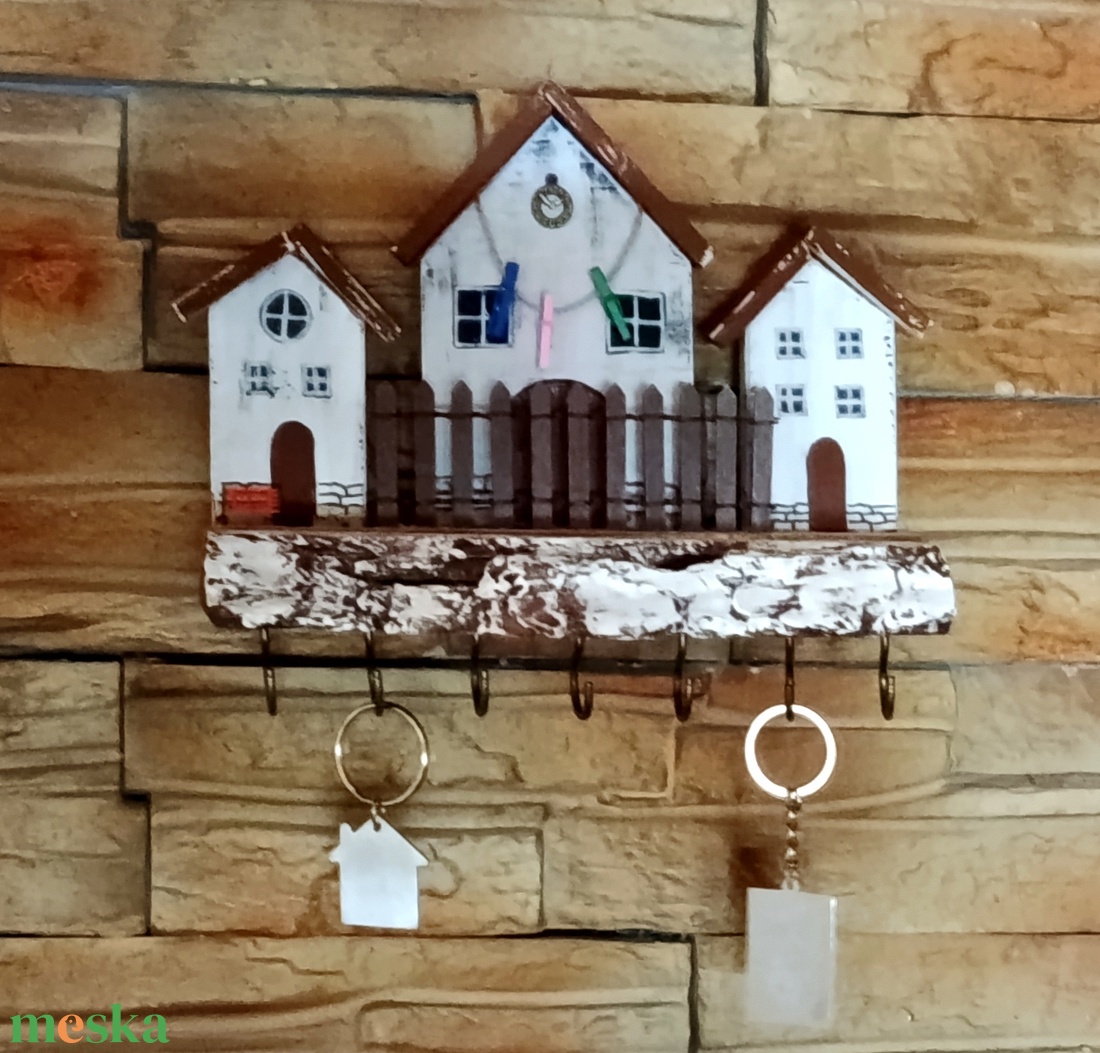 Házikós fali kulcstartó rusztikus fa polccal - otthon & életmód - dekoráció - fali és függő dekoráció - fali kulcstartó - Meska.hu